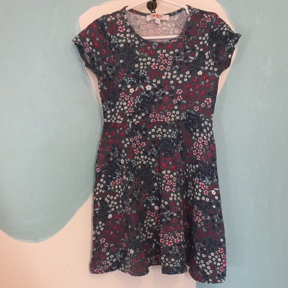 Girls size 5 / 6 floral casual short sleeve dress - Picture 10 of 14